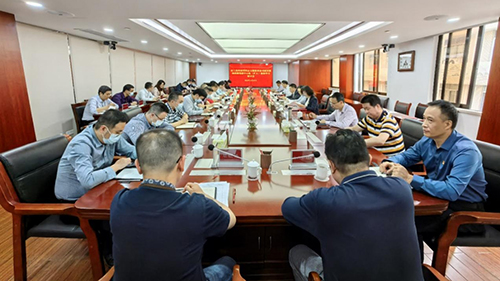 05.05市工信局召开主题教育读书班开班动员暨党组中心组（扩大）学习会(500px).jpg