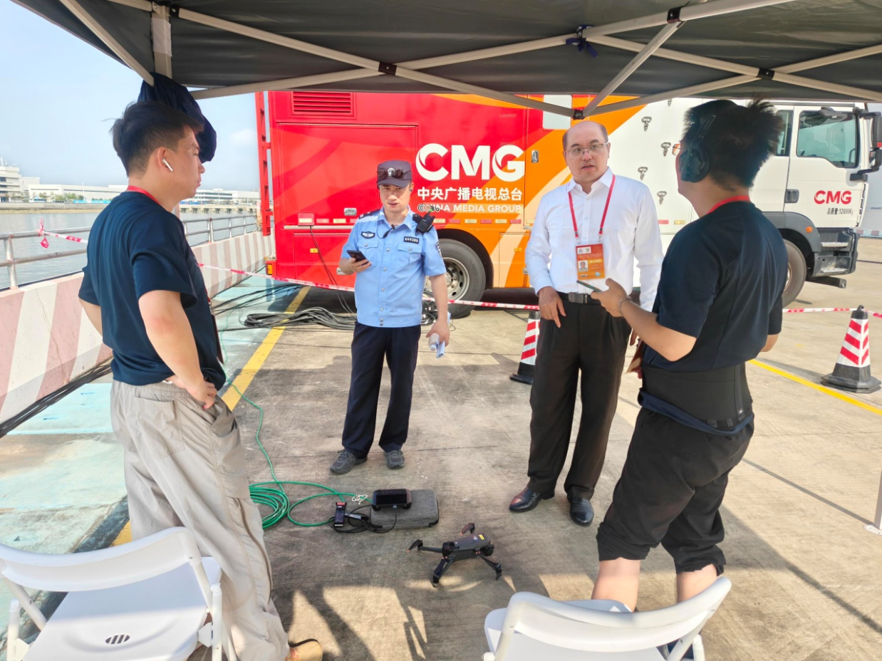 10.14市工信局圆满完成十五运会和残特奥会火种采集仪式无线电安全保障任务.png